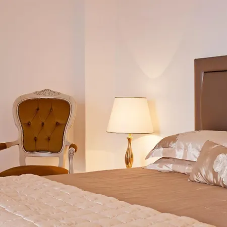 Marvelous Santorini - 1 Bedroom - Tioumoutiri - Private Jacuzzi And Unforgettable Caldera Sea Views - וילה